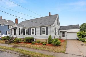 photo 1 of 4 Martinack Ave, Peabody, MA 01960