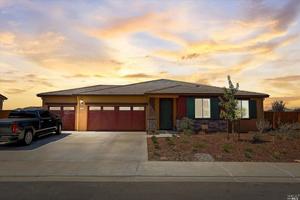 photo 1 of 700 Foxtrace Lane, Dixon, CA 95620