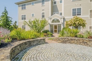 photo 1 of 36 Intrepid Cir #304, Marblehead, MA 01945
