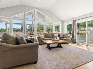 photo 1 of 20999 S Jubb Rd, Estacada, OR 97023