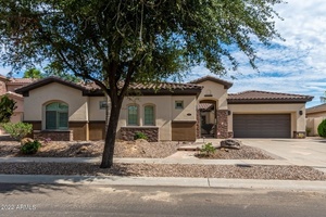 photo 1 of 4647 E Reins Rd, Gilbert, AZ 85297