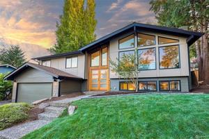 photo 1 of 16519 NE 46th St, Redmond, WA 98052