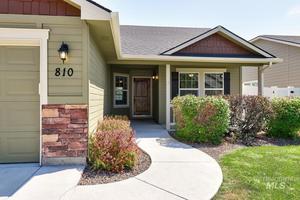 photo 1 of 810 S Prospect Peak Way, Emmett, ID 83617