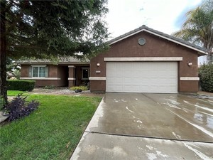 photo 1 of 3233 S Virmargo Ct, Visalia, CA 93292