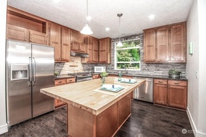 photo 1 of 18323 Jordan Rd, Arlington, WA 98223