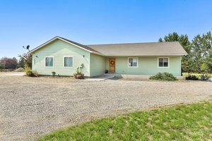 photo 1 of 32627 Ada Ln, Parma, ID 83660