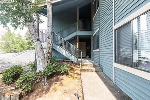 photo 1 of 10220 SE Talbert St, Clackamas, OR 97015