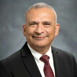 Michael M Mendoza